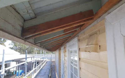 Removing Asbestos-Containing Eaves